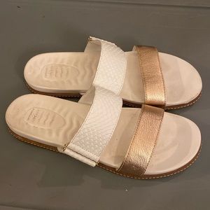 Sperry sandals with rose gold and white straps